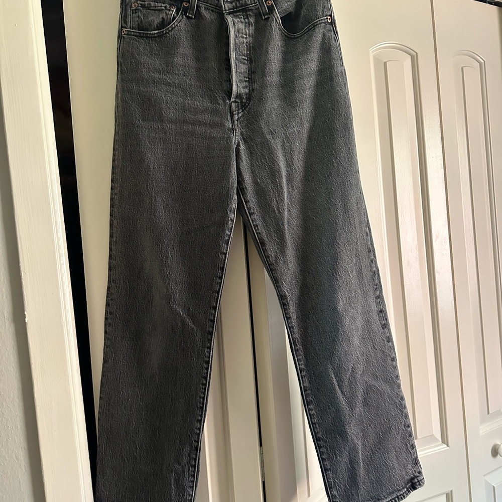 LEVI’S WOMANS RIBCAGE STRAIGHT ANKEL WOMANS JEANS